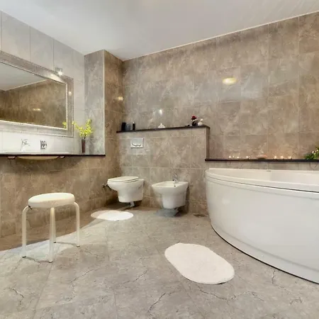 House Luna In With Private Pool (adults Only) Вілла *