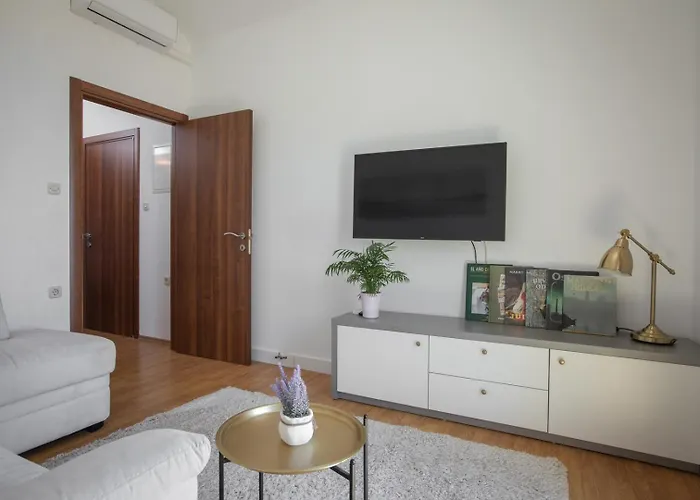 Villa House Luna In With Private Pool (adults Only) Makarska