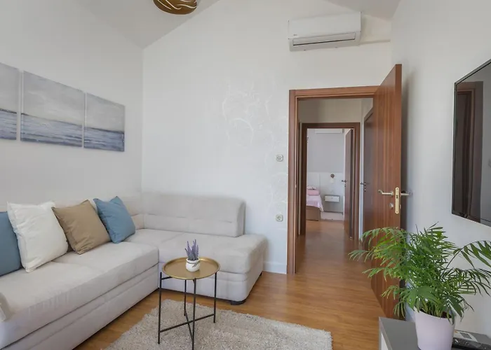 House Luna In With Private Pool (adults Only) Villa